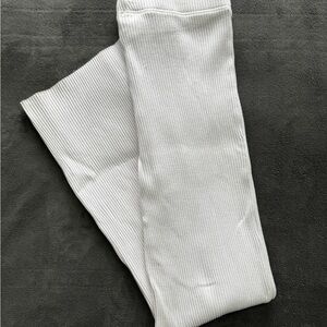 White Ribbed Leggings